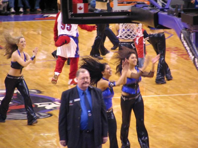 Raptors - 02.04.2005 393.jpg